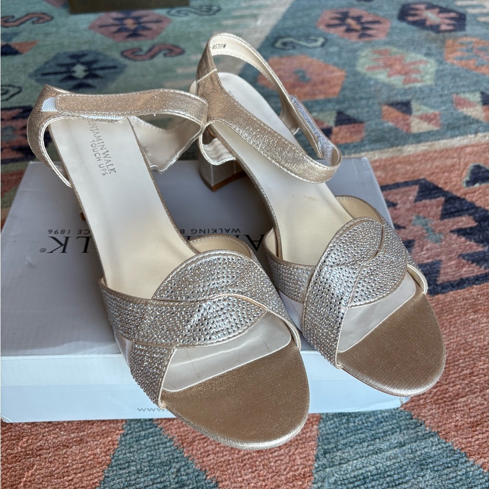 NWB Touch Ups Cam Dress Sandals - Picture 2 of 7